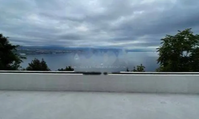 Недвижимость Четырехкомнатная квартира в центре Опатии: 3