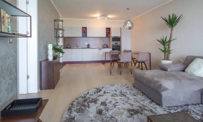 Недвижимость Двухкомнатная квартира, Центр: 11