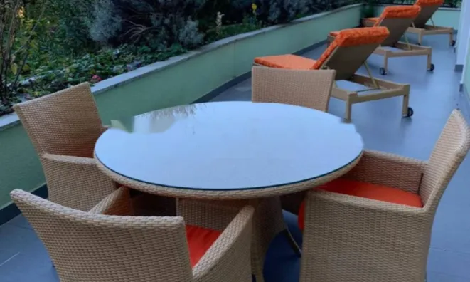 Недвижимость Четырехкомнатная квартира центр: 1