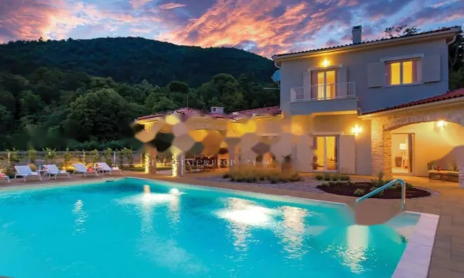 Недвижимость Семейный дом Вепринац: 1