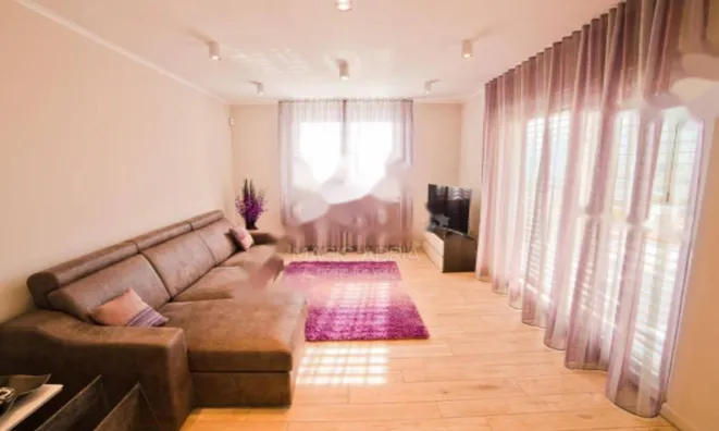 Недвижимость Семейный дом в Поляне: 8