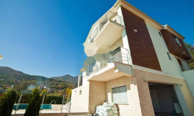 Недвижимость Семейный дом в Поляне: 16