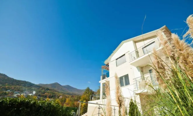 Недвижимость Семейный дом в Поляне: 17