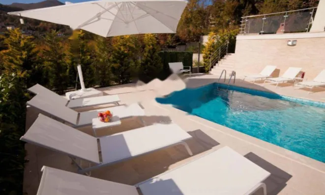 Недвижимость Семейный дом в Поляне: 58