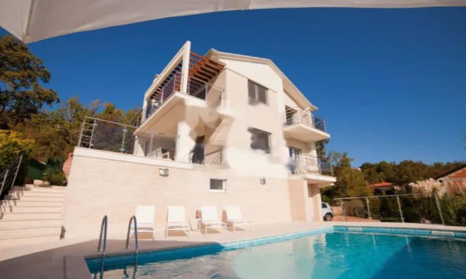 Недвижимость Семейный дом в Поляне: 61