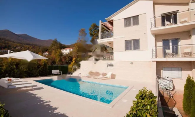 Недвижимость Семейный дом в Поляне: 64