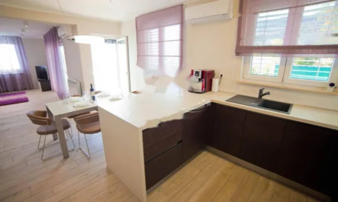 Недвижимость Семейный дом в Поляне: 74