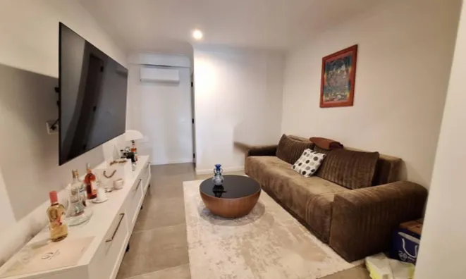 Недвижимость Двухкомнатная квартира Добрець: 1