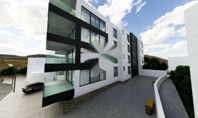 Недвижимость Трехкомнатная квартира в центре: 8