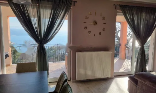 Недвижимость Четырехкомнатная квартира Центр: 7