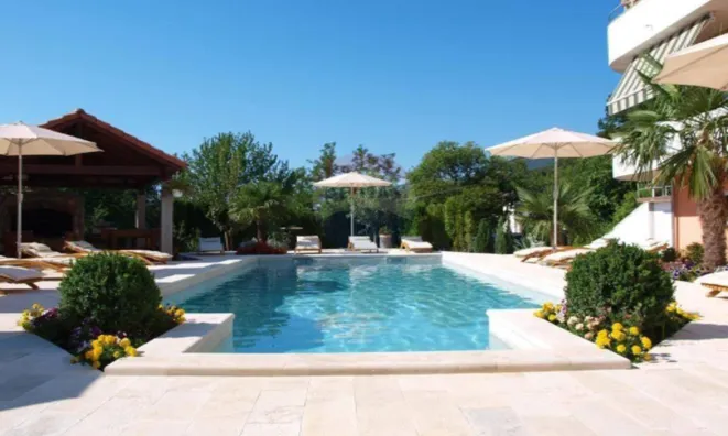 Недвижимость Семейный дом в Оприче: 2