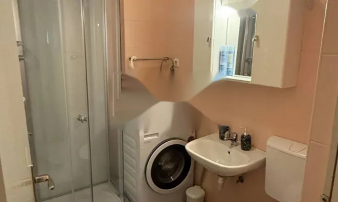 Недвижимость Двухкомнатная квартира в Центре: 9