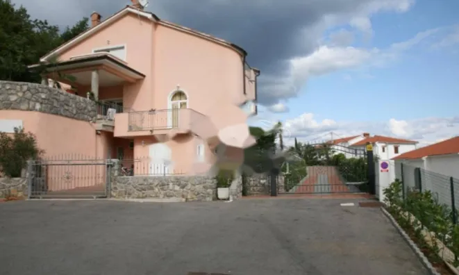 Недвижимость Дом в Ичичи, Опатия: 2