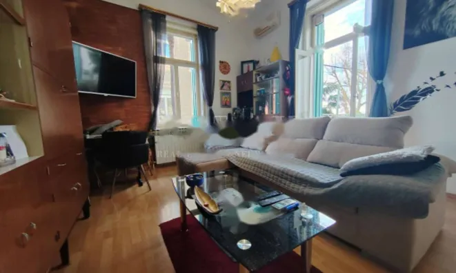 Недвижимость Трехкомнатная квартира в центре Опатии: 3