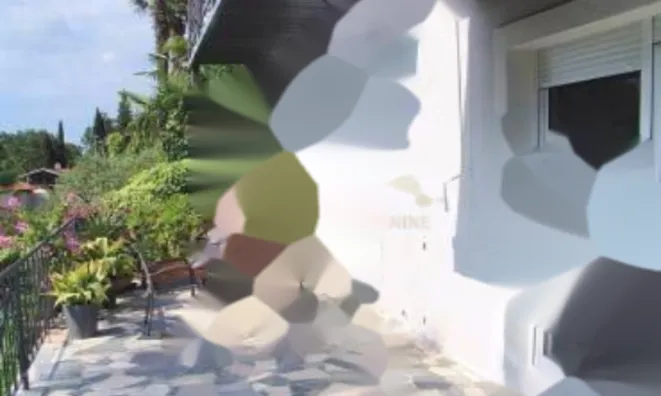 Недвижимость Двухкомнатная квартира в центре: 1