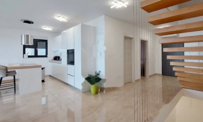 Недвижимость Дом в Побри, Воло̀скo, Опатия: 9