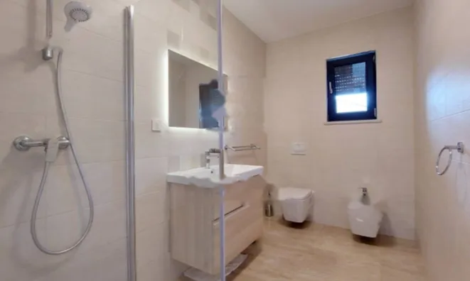 Недвижимость Дом в Побри, Воло̀скo, Опатия: 26