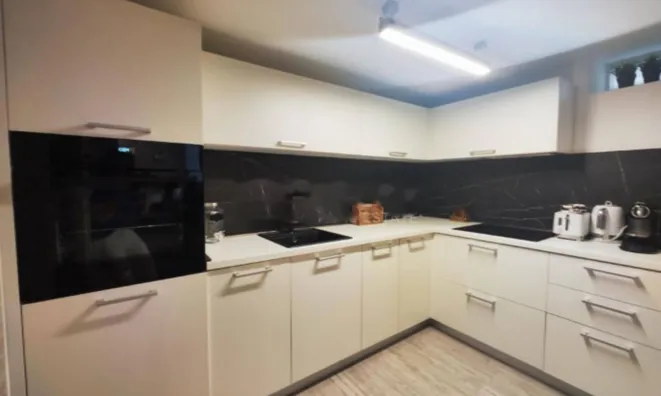 Недвижимость Четырёхкомнатная квартира в Опатии: 15