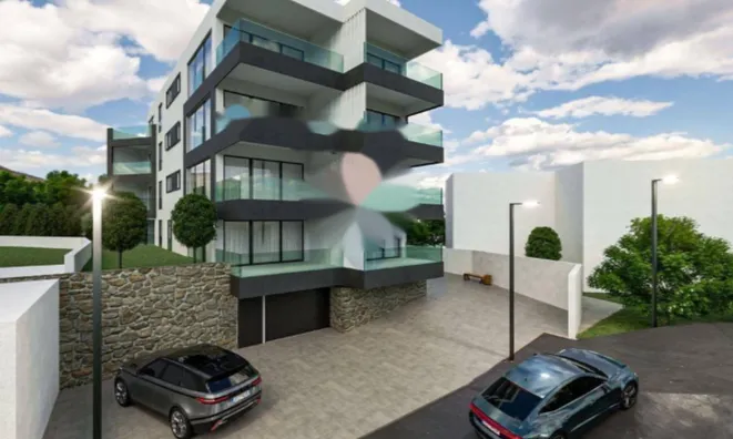 Недвижимость Трёхкомнатная квартира Центр: 4