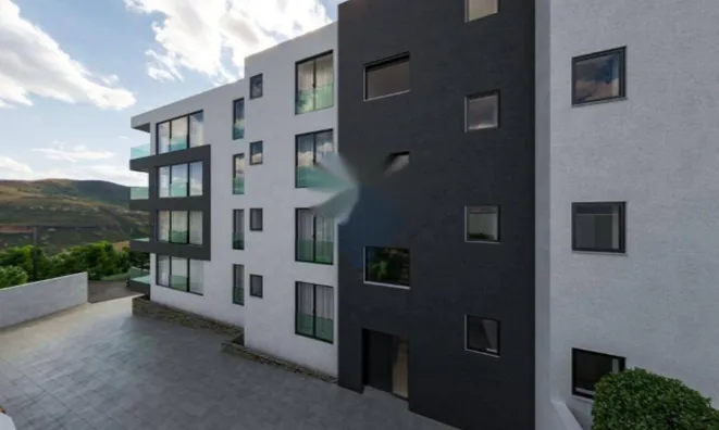 Недвижимость Трёхкомнатная квартира Центр: 5