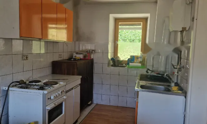 Недвижимость Дом, Содражица, Завода: 12