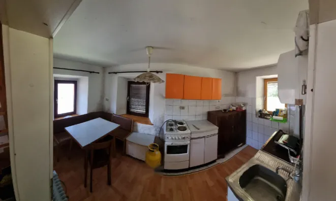 Недвижимость Дом, Содражица, Завода: 22