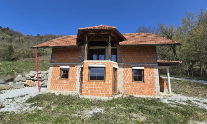 Недвижимость Дом, Окролице: 3