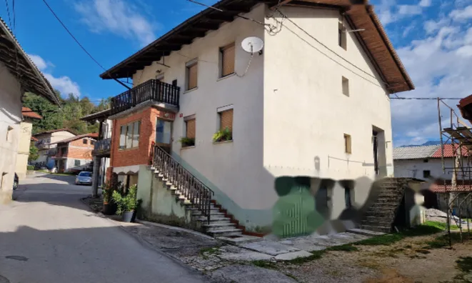 Недвижимость Дуплекс Ливек в Деревне: 1