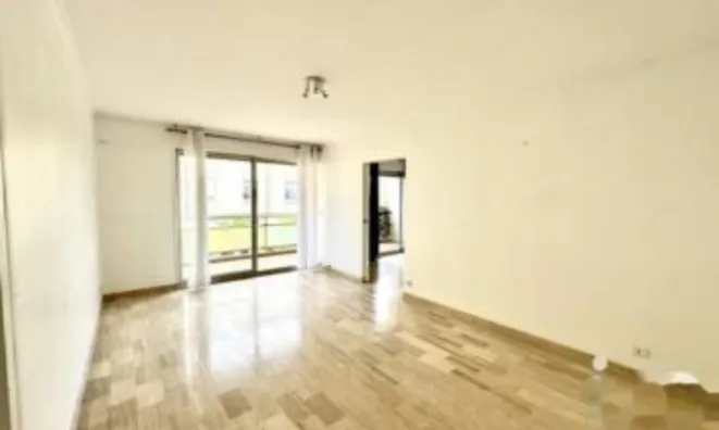 Недвижимость Apartment Carnot Cannes: 3