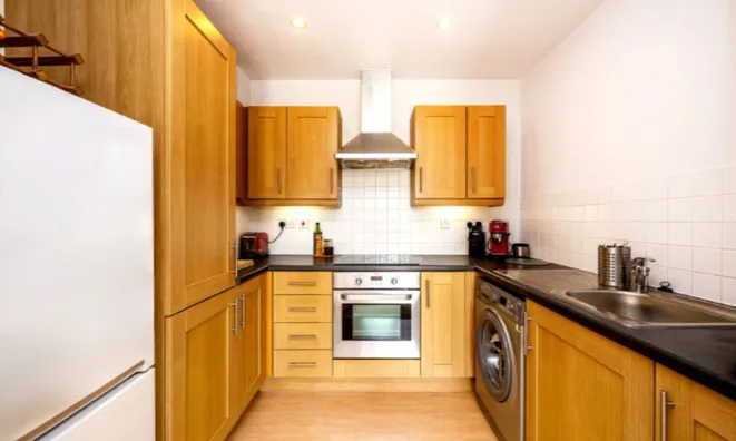 Недвижимость Ainsworth Court, 14 Plough Lane: 12