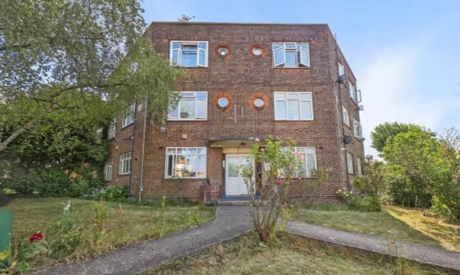 Недвижимость Neasden Lane: 4