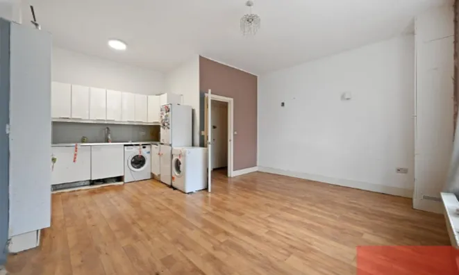 Недвижимость High Street: 8