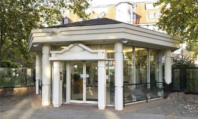 Недвижимость Crown Lodge, Elystan Street: 2