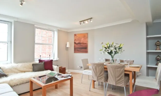 Недвижимость Crown Lodge, Elystan Street: 4