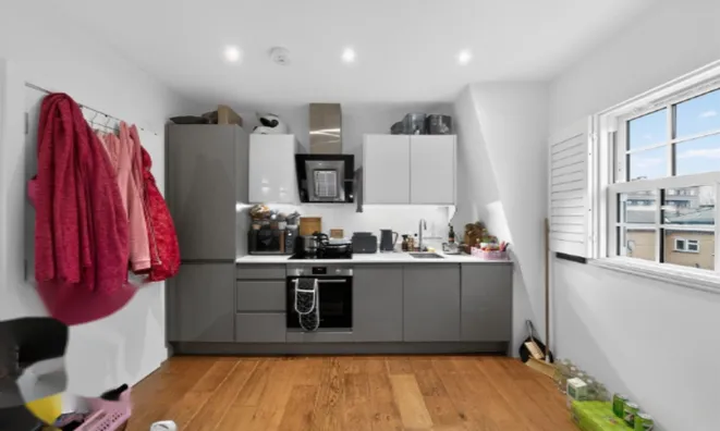 Недвижимость East Street: 8