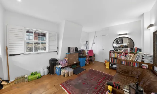 Недвижимость East Street: 20