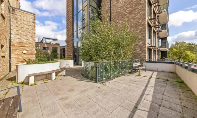 Недвижимость Albany Road, Camberwell: 2