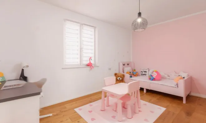 Недвижимость Дом, Прадэ, У Школы: 20