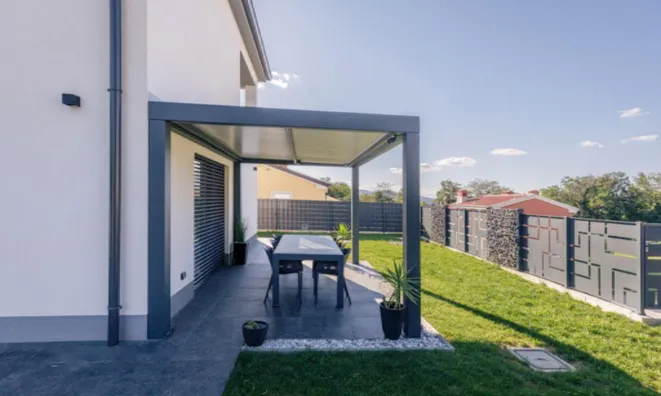 Недвижимость Дом, Прадэ, У Школы: 24