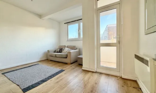 Недвижимость Walburgh Street: 8