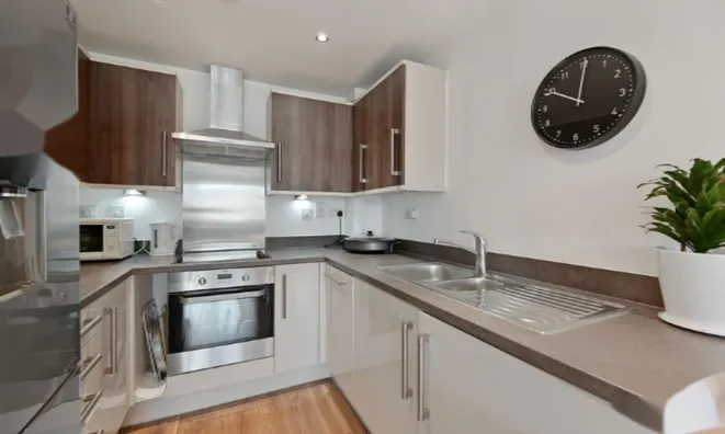 Недвижимость Church Road: 10