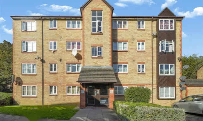 Недвижимость Cygnet Close, Neasden: 8