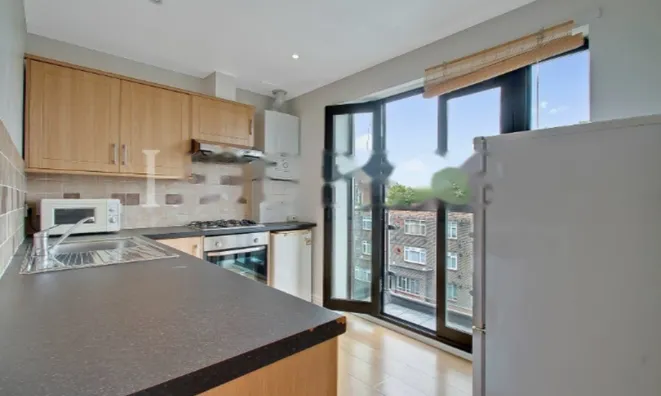 Недвижимость Leeland Way: 9