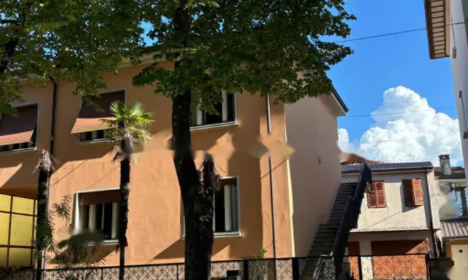 Недвижимость Четырехкомнатная квартира в центре города Горице: 10