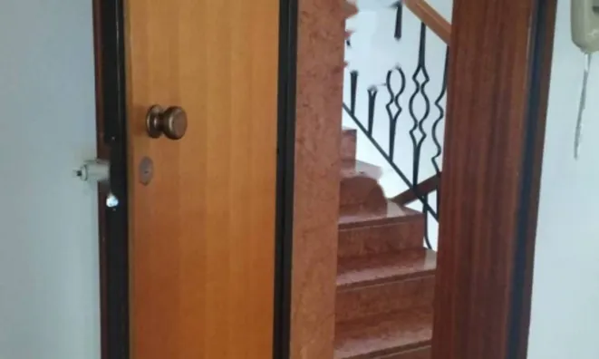 Недвижимость Четырехкомнатная квартира: 2