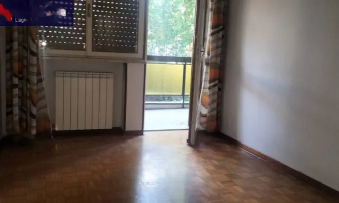 Недвижимость Четырехкомнатная квартира: 17