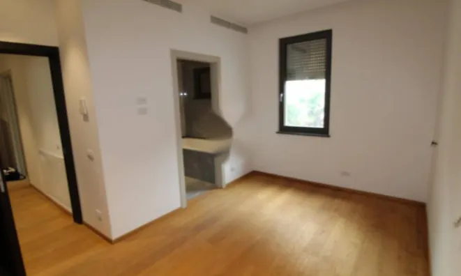 Недвижимость Трёхкомнатная квартира в центре: 5