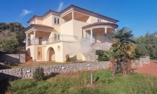 Недвижимость Семейный Дом в Побри: 2