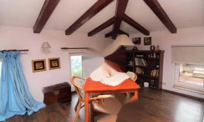 Недвижимость Трехкомнатная квартира Центр: 9