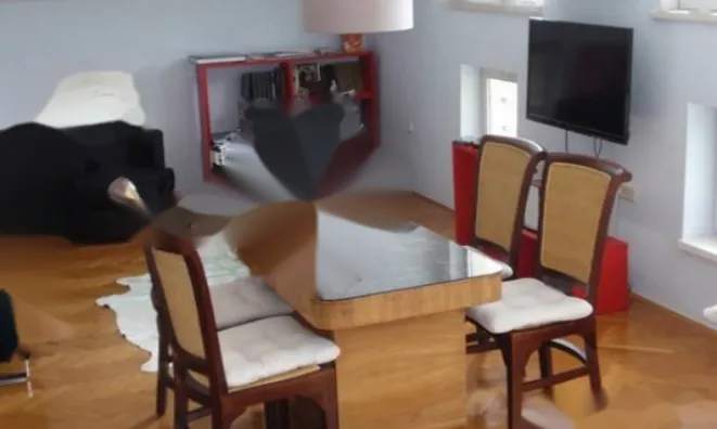 Недвижимость Трехкомнатная квартира в Центре: 5